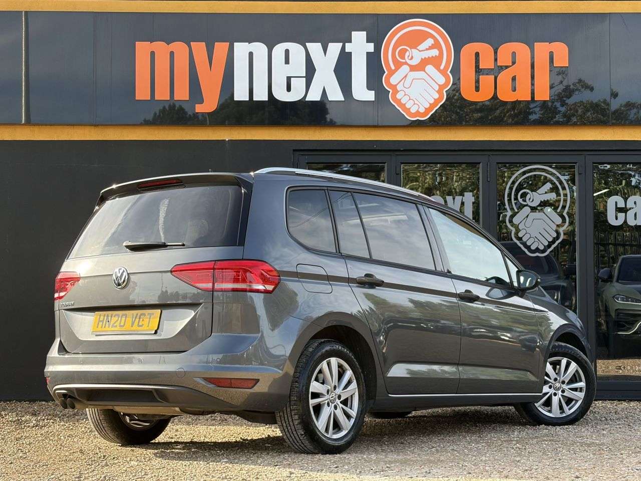 2020 VOLKSWAGEN TOURAN 2020 VOLKSWAGEN TOURAN
