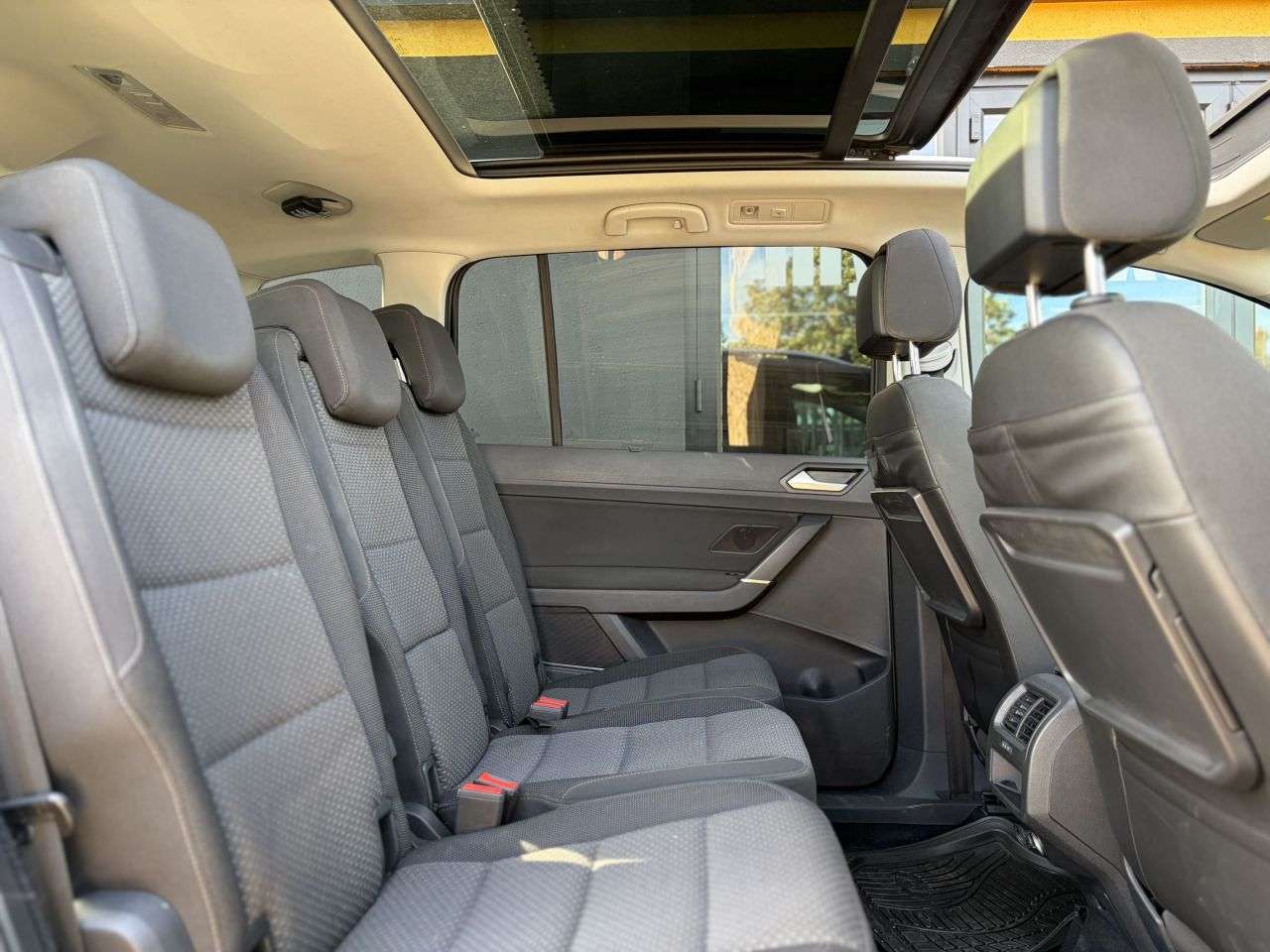 2020 VOLKSWAGEN TOURAN 2020 VOLKSWAGEN TOURAN