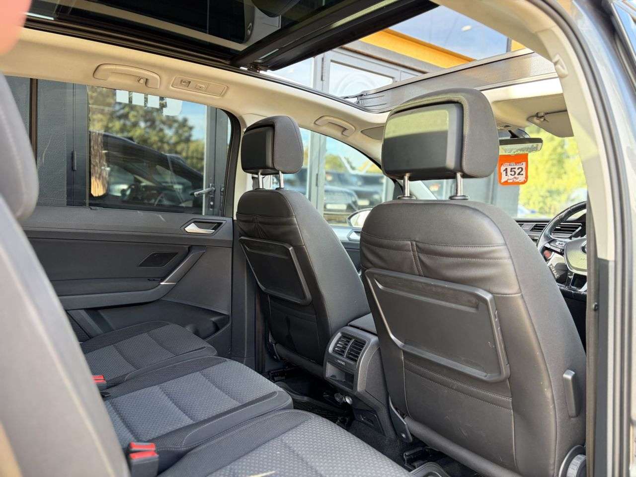 2020 VOLKSWAGEN TOURAN 2020 VOLKSWAGEN TOURAN