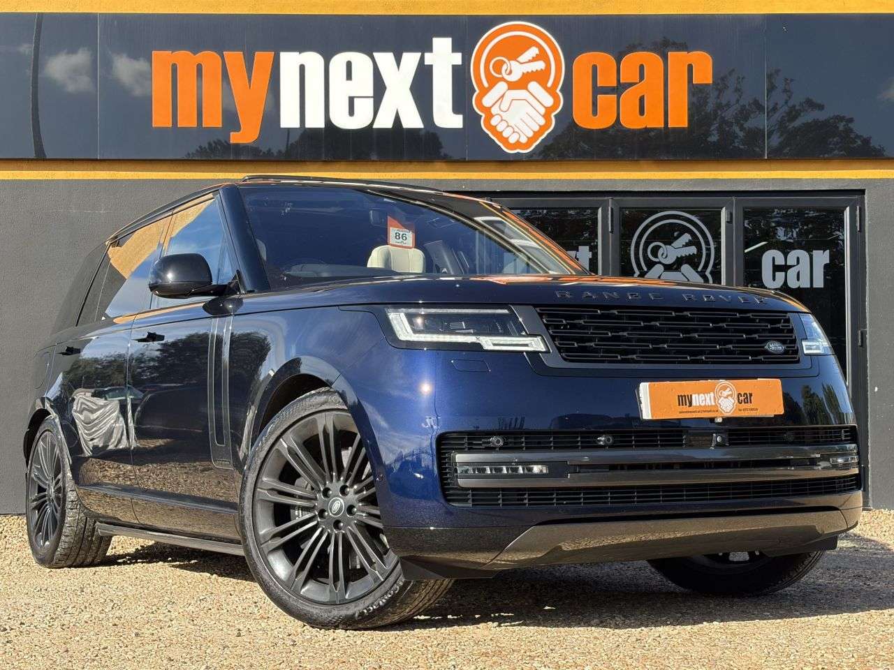 A 2022 LAND ROVER RANGE ROVER 4.4 P530 V8 Autobiography SUV 5dr Petrol Auto 4WD Euro 6 (s/s) (LWB, 7Seat) A 2022 LAND ROVER RANGE ROVER 4.4 P530 V8 Autobiography SUV 5dr Petrol Auto 4WD Euro 6 (s/s) (LWB, 7Seat)
