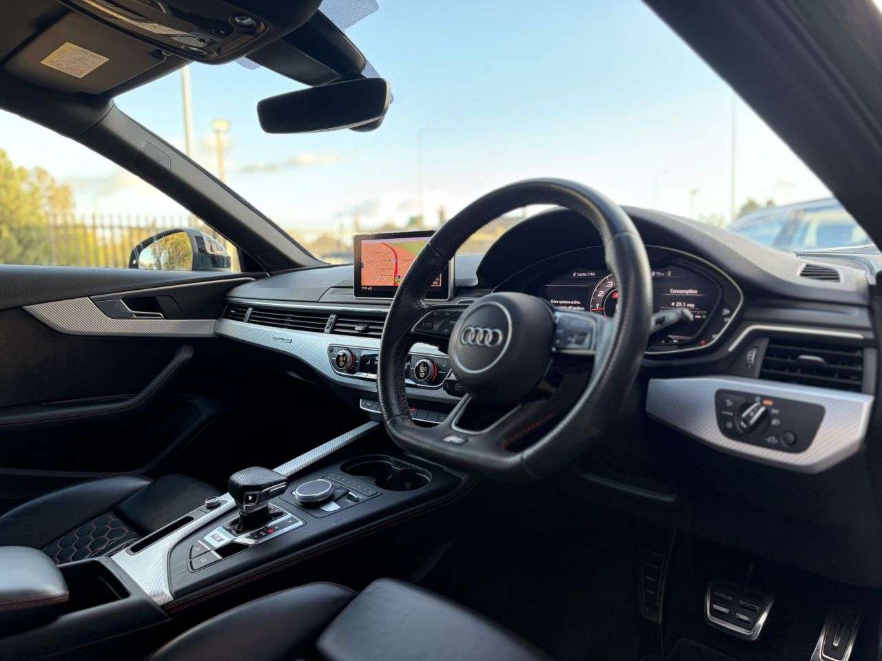 2018 AUDI RS4 AVANT 2018 AUDI RS4 AVANT