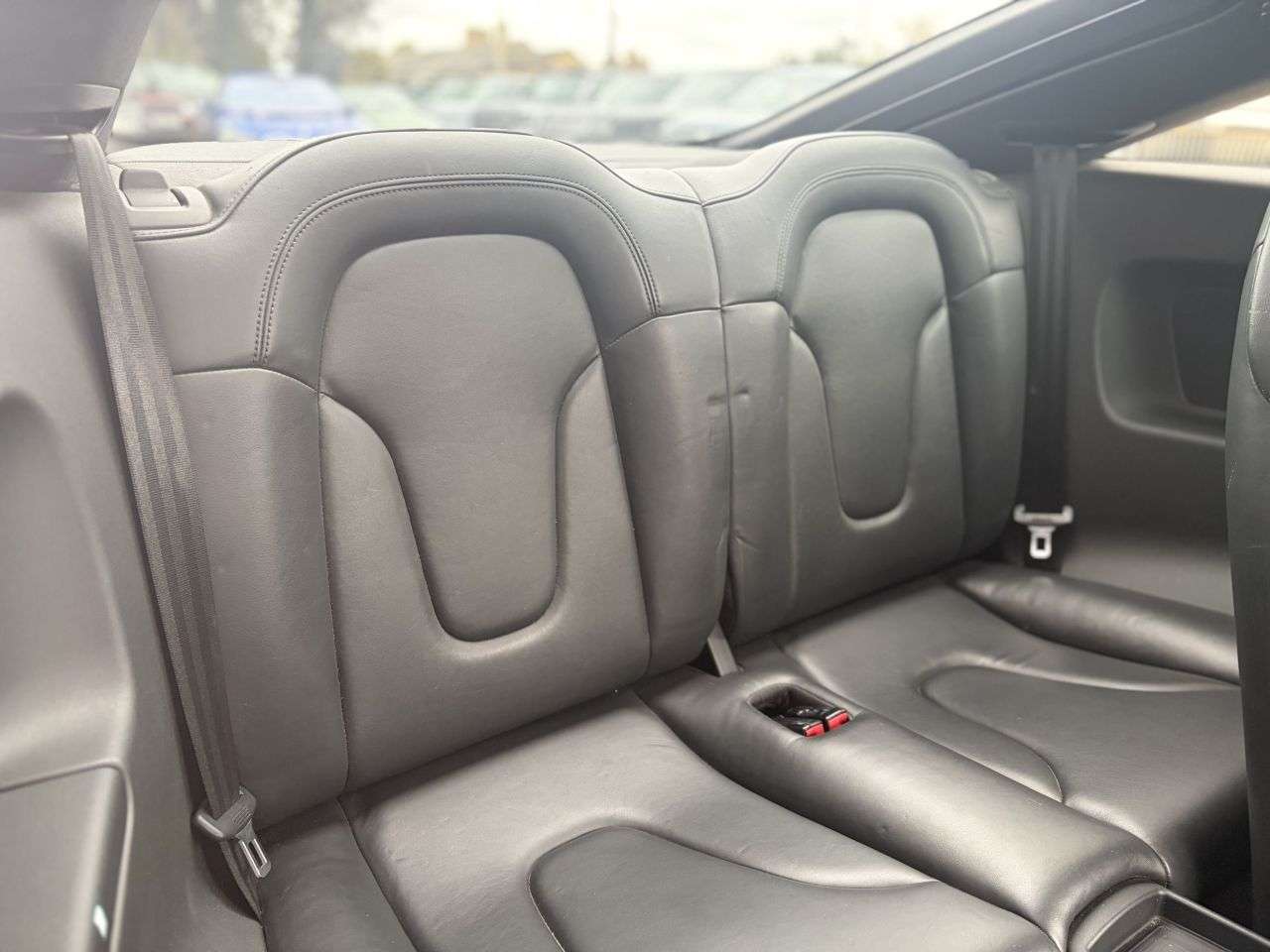 2011 AUDI TT 2011 AUDI TT