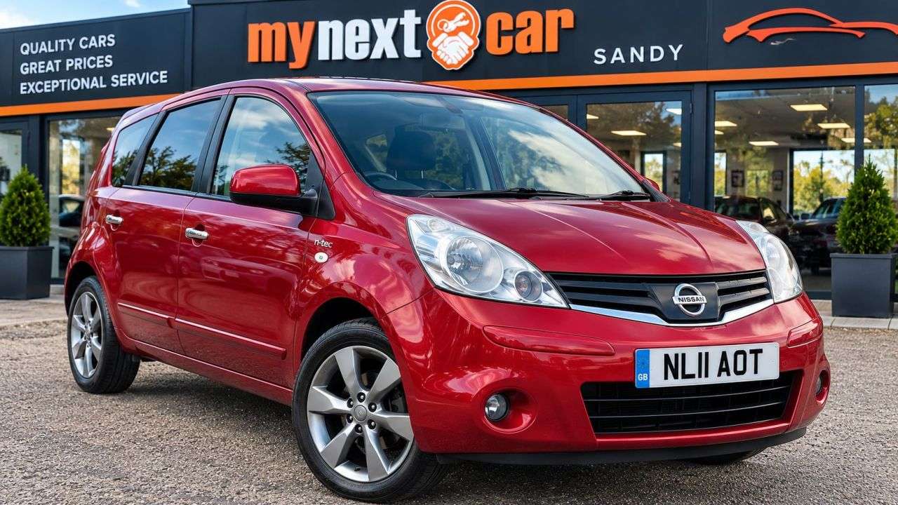A 2011 NISSAN NOTE 1.6 16V n-tec Hatchback 5dr Petrol Auto Euro 5 (110 ps) * DELIVERY AVAILABL A 2011 NISSAN NOTE 1.6 16V n-tec Hatchback 5dr Petrol Auto Euro 5 (110 ps) * DELIVERY AVAILABL