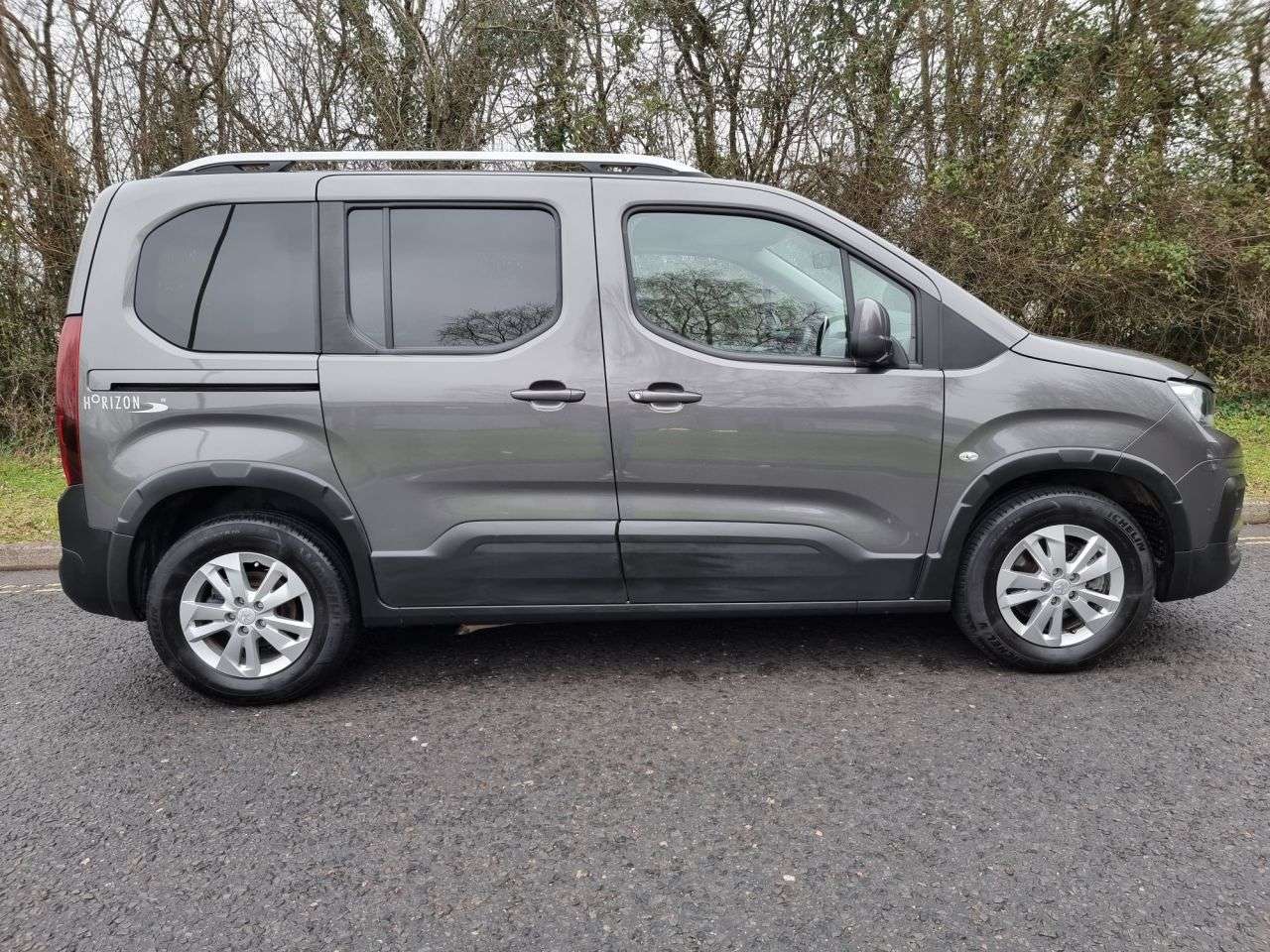 A 2019 PEUGEOT RIFTER BLUEHDI S/S ALLURE A 2019 PEUGEOT RIFTER BLUEHDI S/S ALLURE
