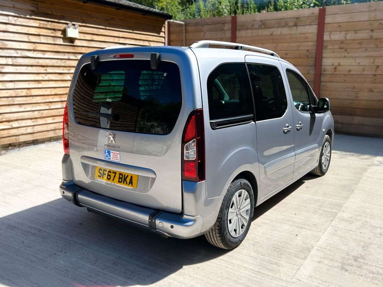 2017 PEUGEOT PARTNER TEPEE 2017 PEUGEOT PARTNER TEPEE