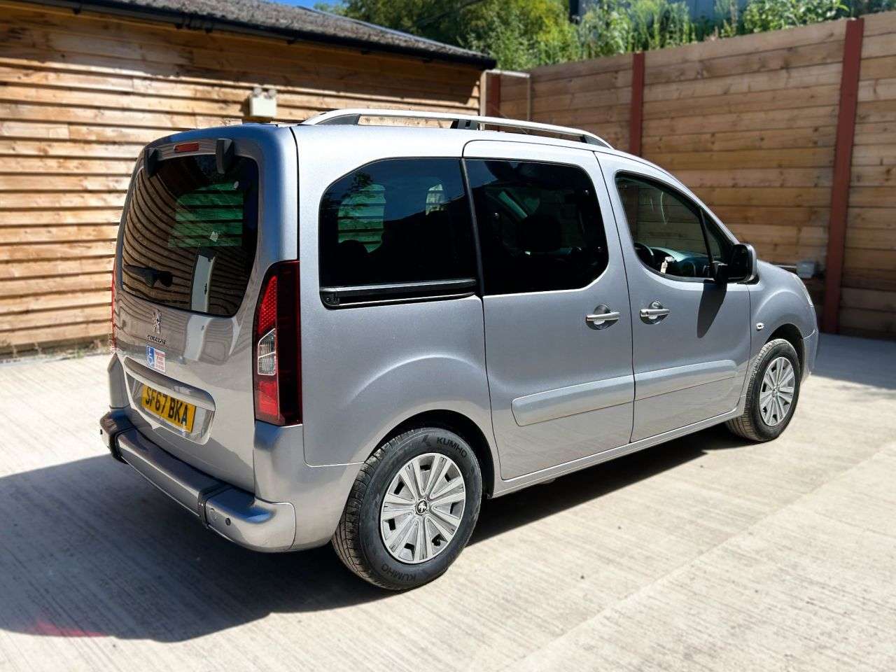 2017 PEUGEOT PARTNER TEPEE 2017 PEUGEOT PARTNER TEPEE