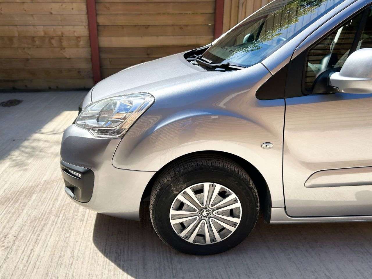 2017 PEUGEOT PARTNER TEPEE 2017 PEUGEOT PARTNER TEPEE