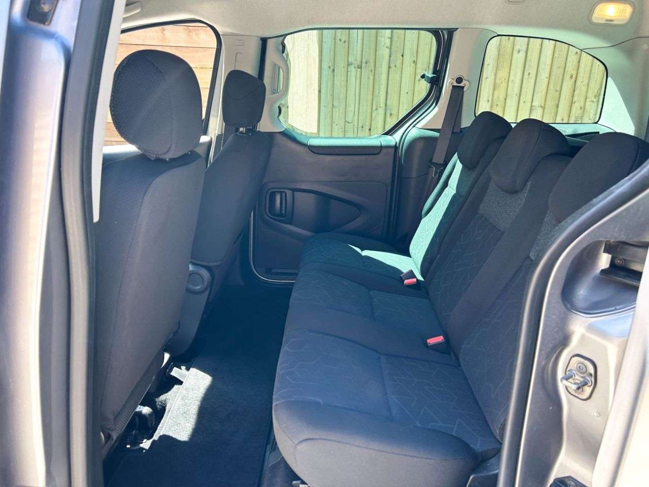 2017 PEUGEOT PARTNER TEPEE 2017 PEUGEOT PARTNER TEPEE