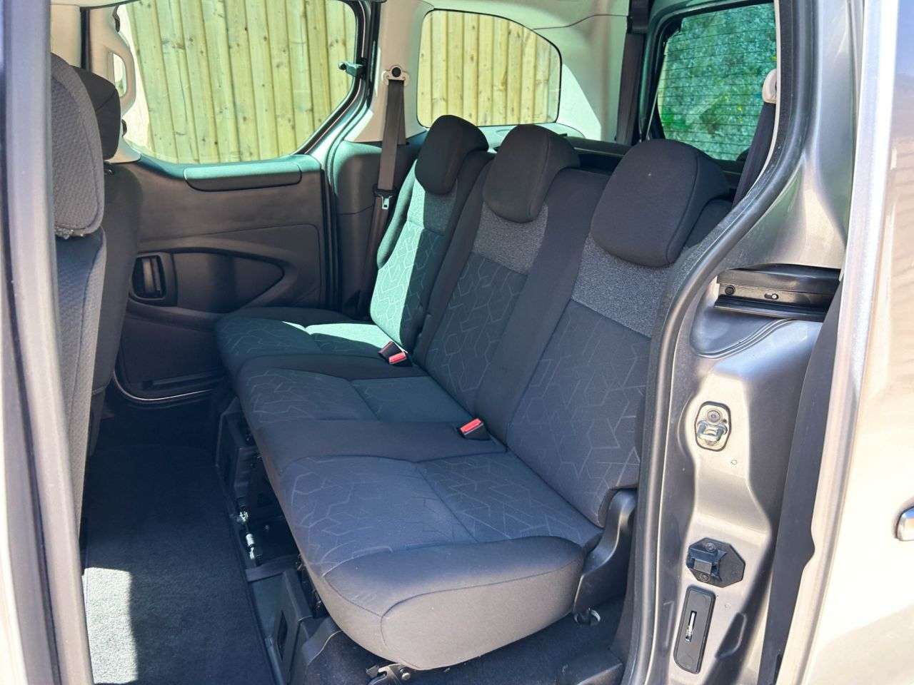 2017 PEUGEOT PARTNER TEPEE 2017 PEUGEOT PARTNER TEPEE