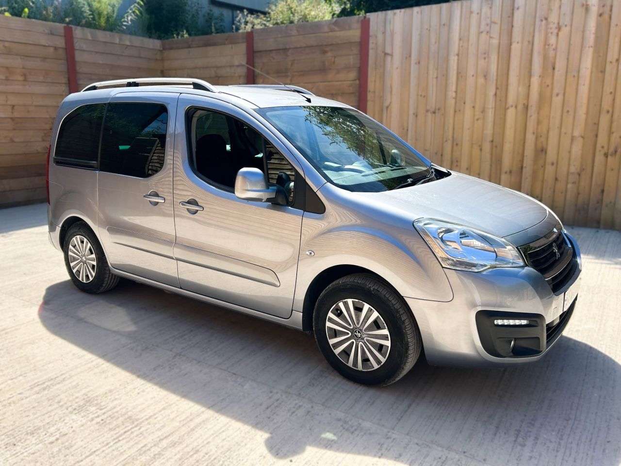 A 2017 PEUGEOT PARTNER TEPEE 5 Seat Auto Wheelchair Accessible Disabled Access Ramp Car A 2017 PEUGEOT PARTNER TEPEE 5 Seat Auto Wheelchair Accessible Disabled Access Ramp Car