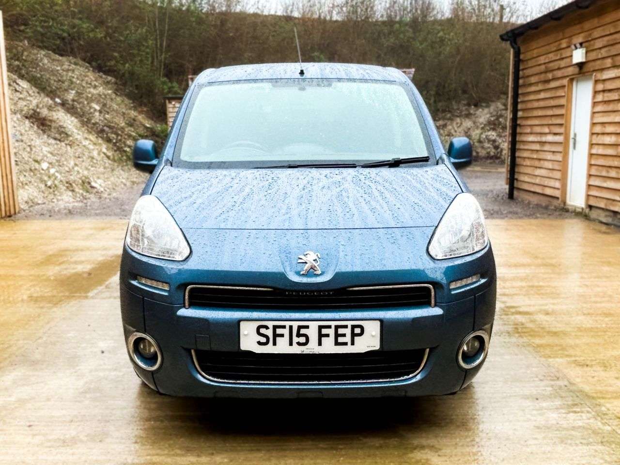 2015 PEUGEOT PARTNER TEPEE 2015 PEUGEOT PARTNER TEPEE