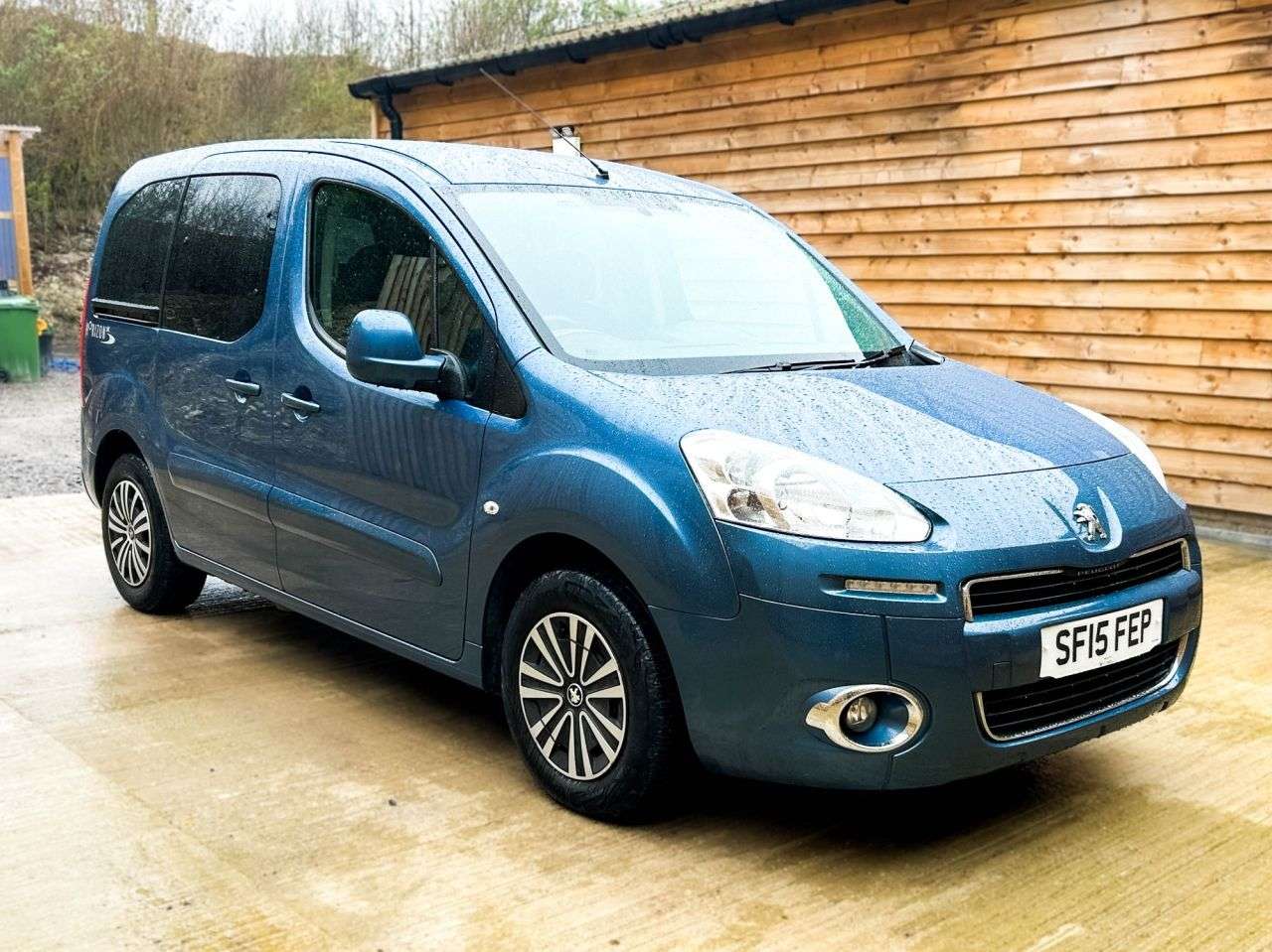 A 2015 PEUGEOT PARTNER TEPEE 3 Seat Wheelchair Accessible Vehicle with Access Ramp A 2015 PEUGEOT PARTNER TEPEE 3 Seat Wheelchair Accessible Vehicle with Access Ramp