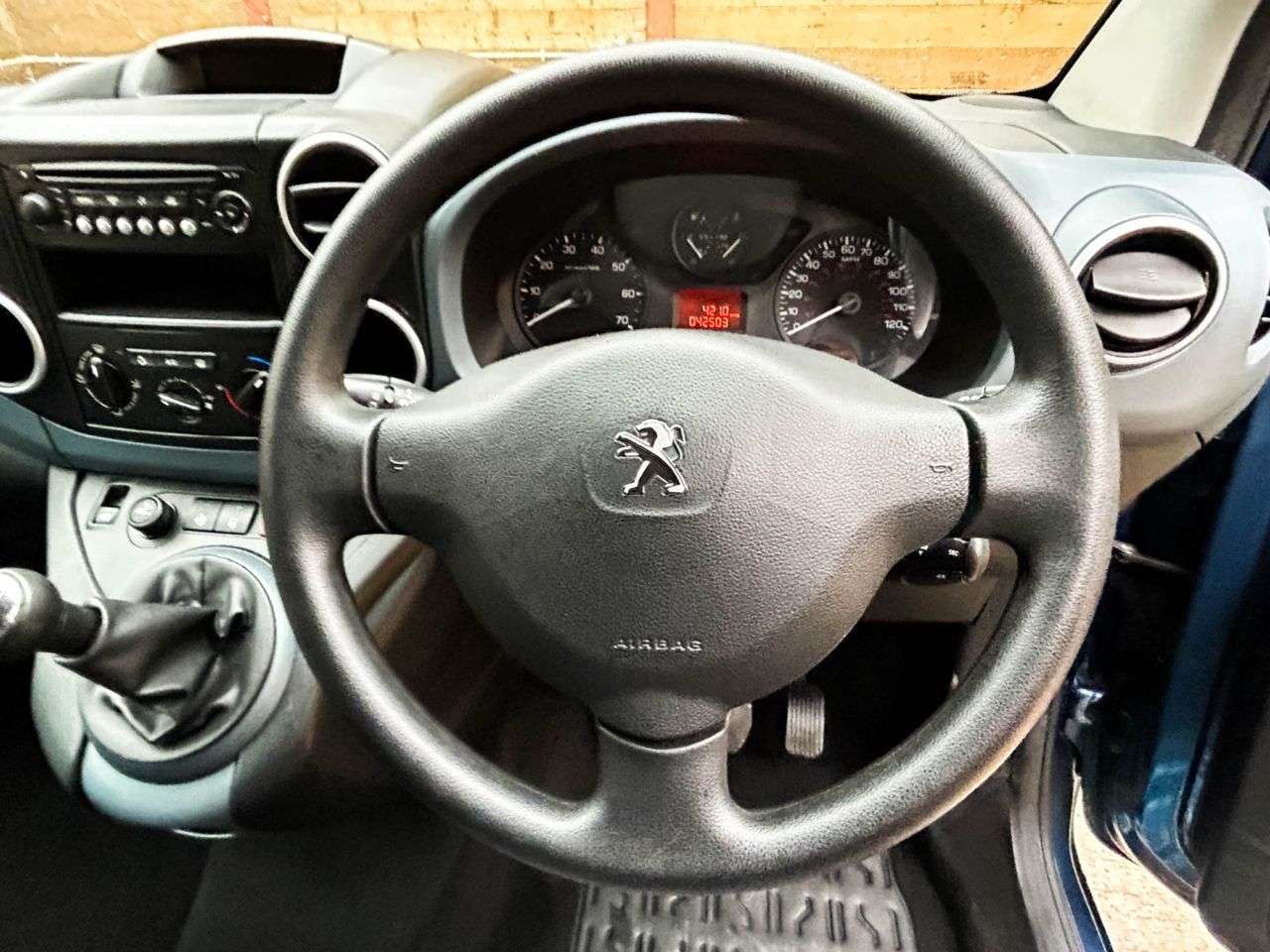 2015 PEUGEOT PARTNER TEPEE 2015 PEUGEOT PARTNER TEPEE
