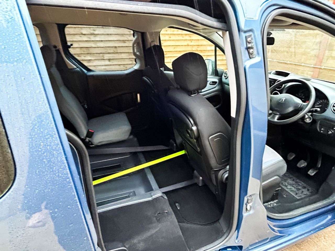 2015 PEUGEOT PARTNER TEPEE 2015 PEUGEOT PARTNER TEPEE