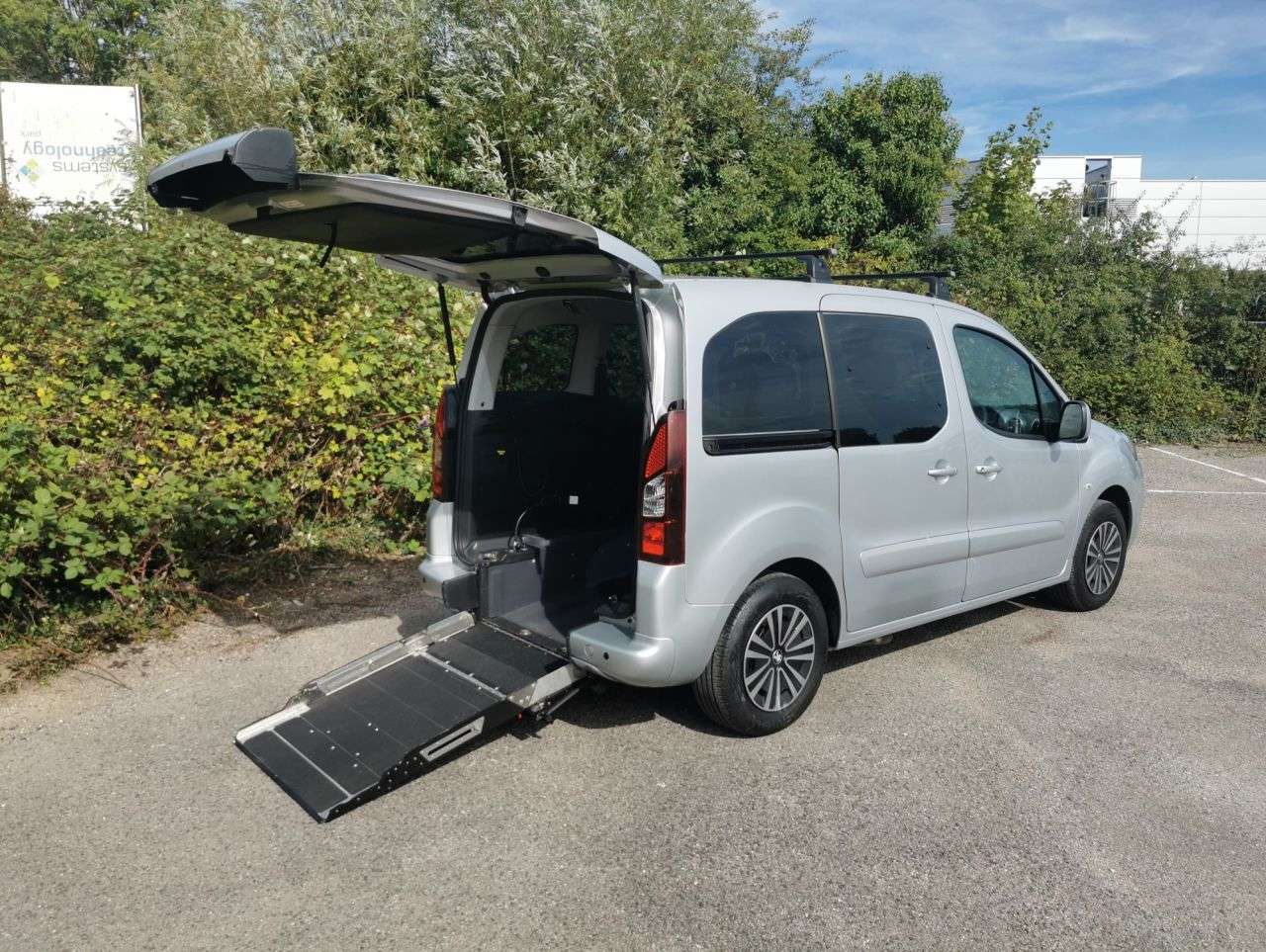 A 0 PEUGEOT PARTNER TEPEE 3 Seat Wheelchair Accessible Disabled Access Vehicle WAV A 0 PEUGEOT PARTNER TEPEE 3 Seat Wheelchair Accessible Disabled Access Vehicle WAV