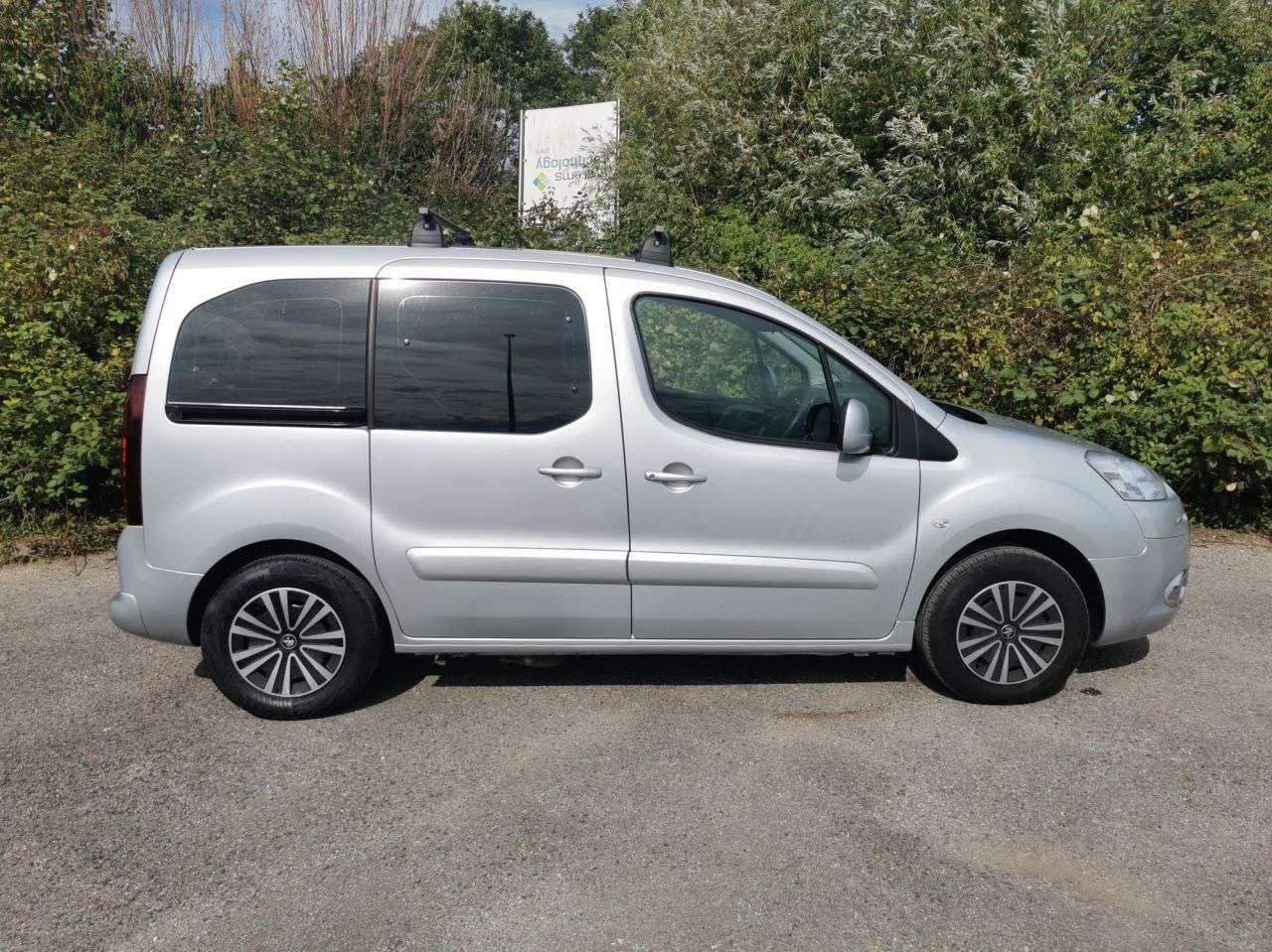 A 0 PEUGEOT PARTNER TEPEE 3 Seat Wheelchair Accessible Disabled Access Vehicle WAV A 0 PEUGEOT PARTNER TEPEE 3 Seat Wheelchair Accessible Disabled Access Vehicle WAV