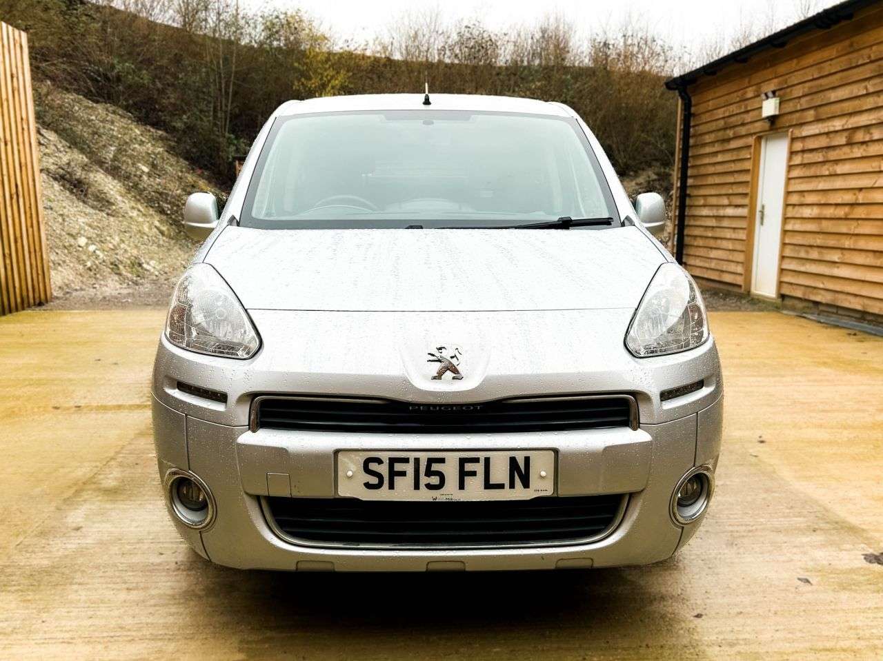 2015 PEUGEOT PARTNER TEPEE 2015 PEUGEOT PARTNER TEPEE