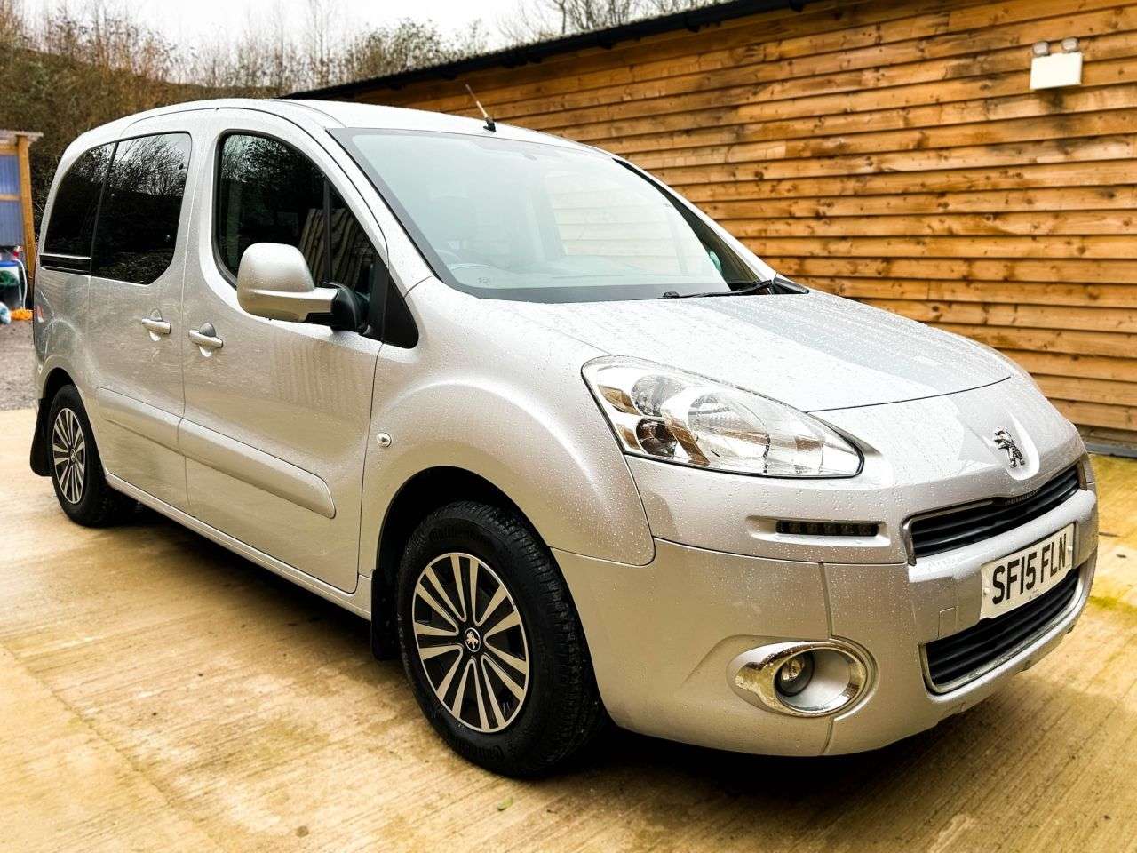 A 2015 PEUGEOT PARTNER TEPEE 3 Seat Wheelchair Accessible Disabled Access Vehicle WAV A 2015 PEUGEOT PARTNER TEPEE 3 Seat Wheelchair Accessible Disabled Access Vehicle WAV