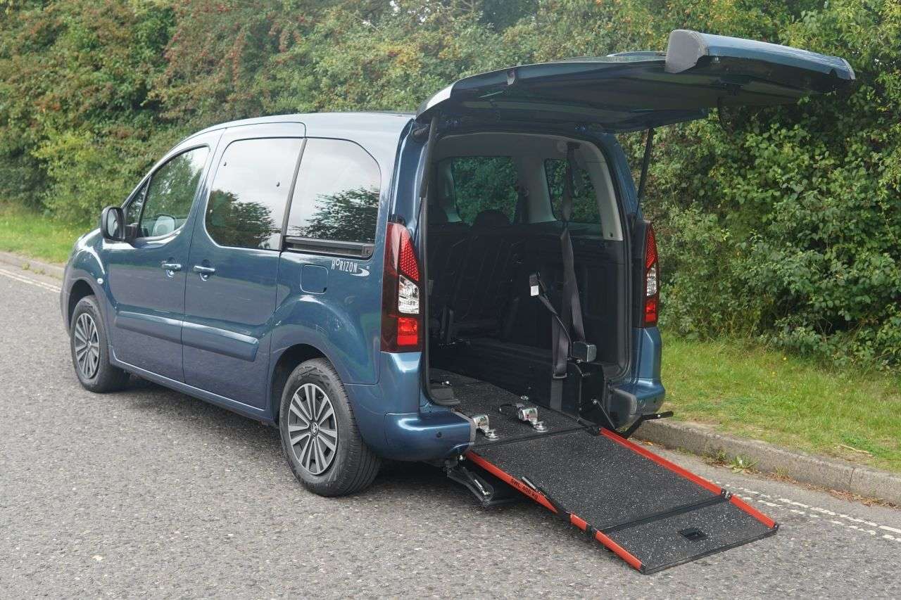 A 2017 PEUGEOT PARTNER TEPEE 5 Seat Petrol Wheelchair Accessible Disabled Access Vehicle WAV A 2017 PEUGEOT PARTNER TEPEE 5 Seat Petrol Wheelchair Accessible Disabled Access Vehicle WAV