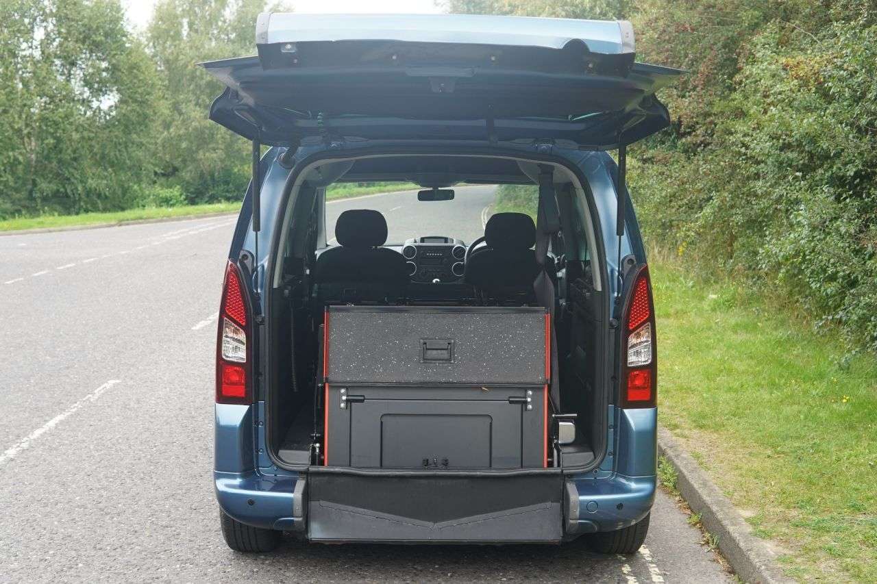 2017 PEUGEOT PARTNER TEPEE 2017 PEUGEOT PARTNER TEPEE