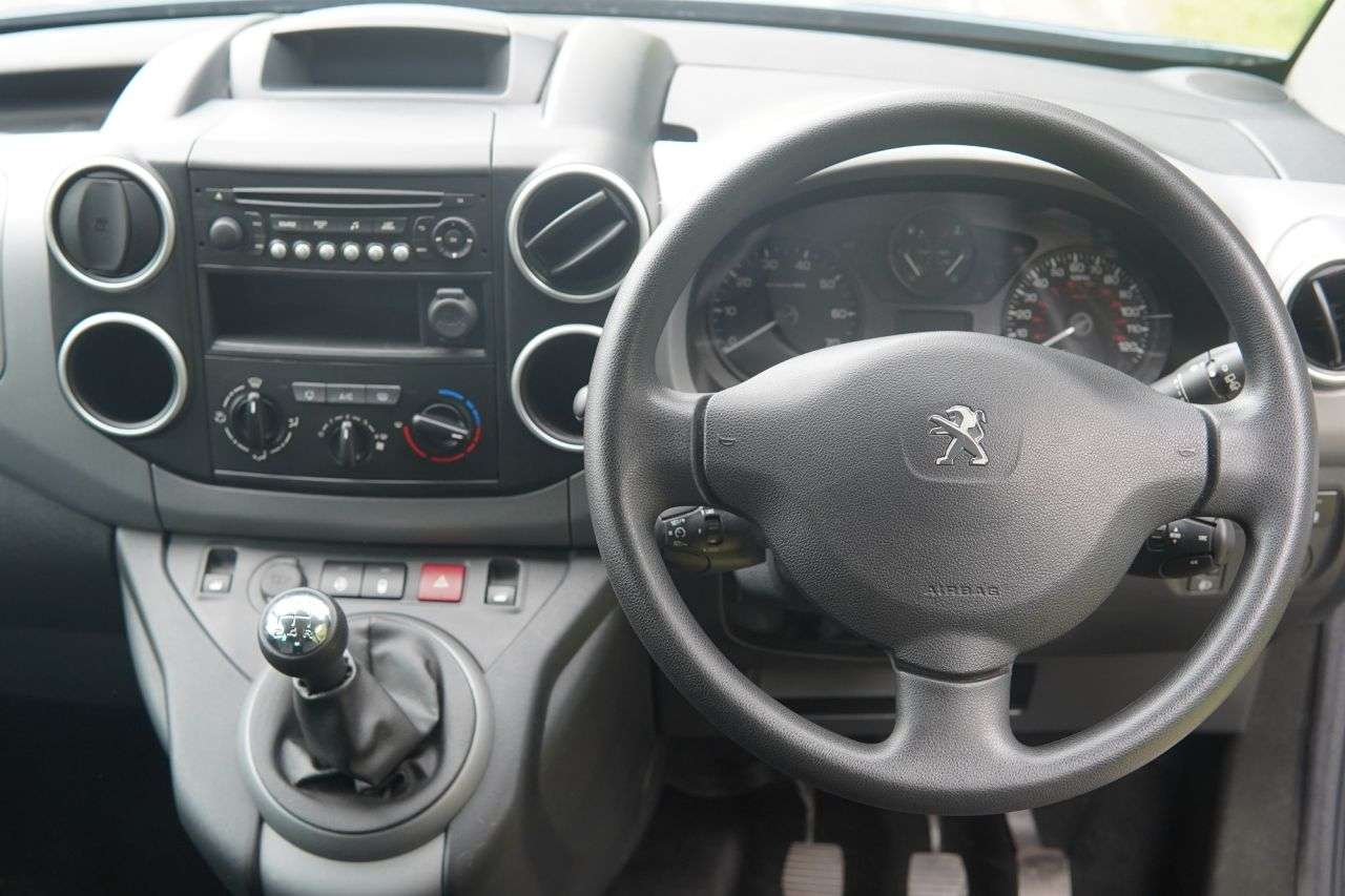 2017 PEUGEOT PARTNER TEPEE 2017 PEUGEOT PARTNER TEPEE