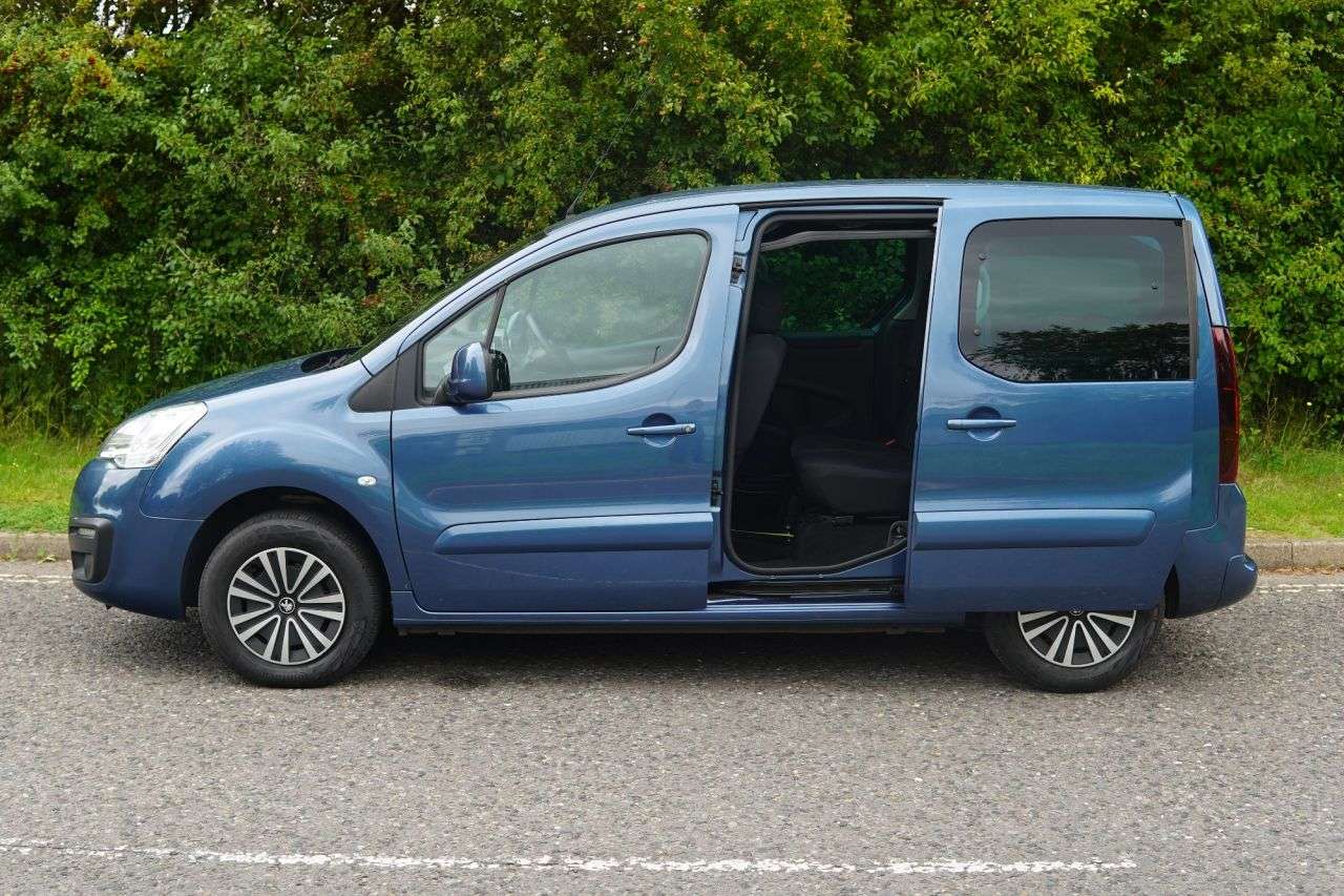 2017 PEUGEOT PARTNER TEPEE 2017 PEUGEOT PARTNER TEPEE