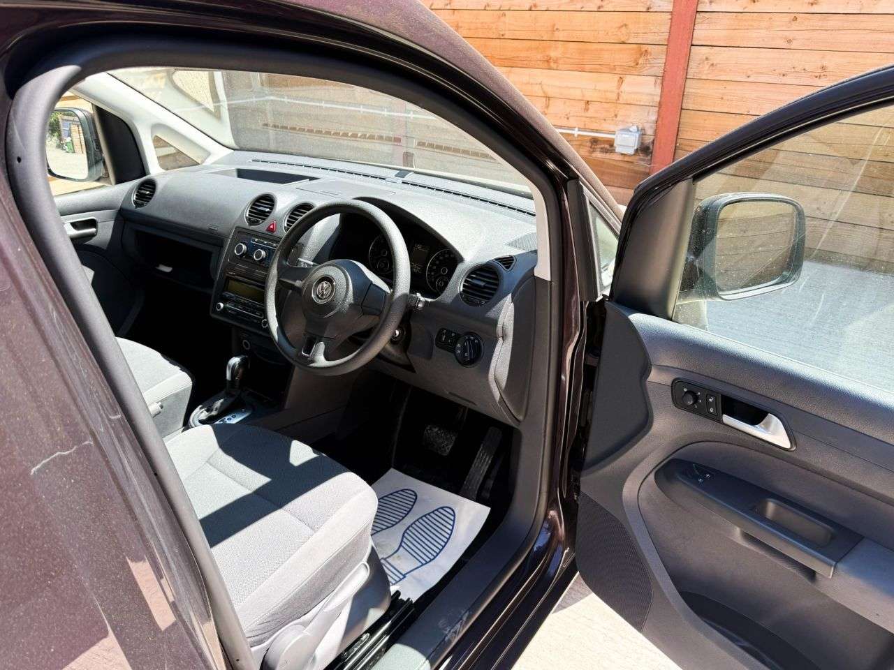 2015 VOLKSWAGEN CADDY LIFE 2015 VOLKSWAGEN CADDY LIFE