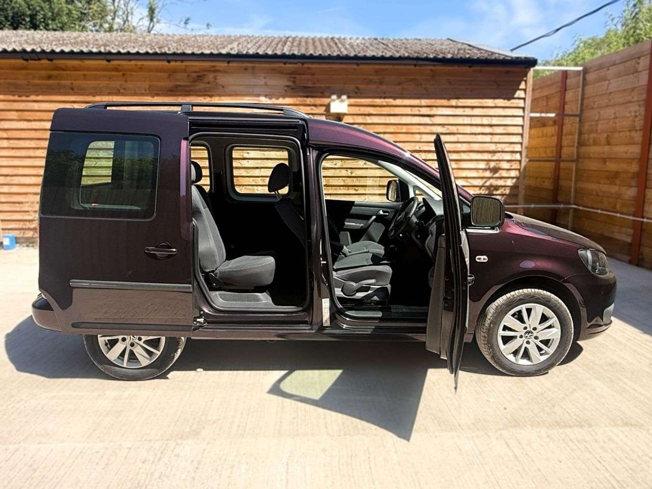 2015 VOLKSWAGEN CADDY LIFE 2015 VOLKSWAGEN CADDY LIFE