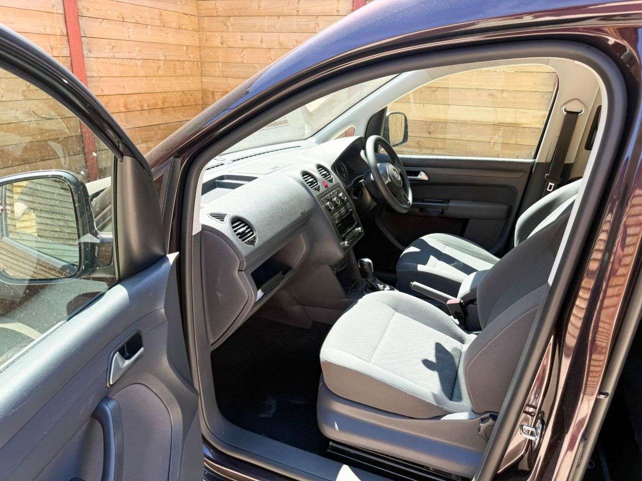 2015 VOLKSWAGEN CADDY LIFE 2015 VOLKSWAGEN CADDY LIFE