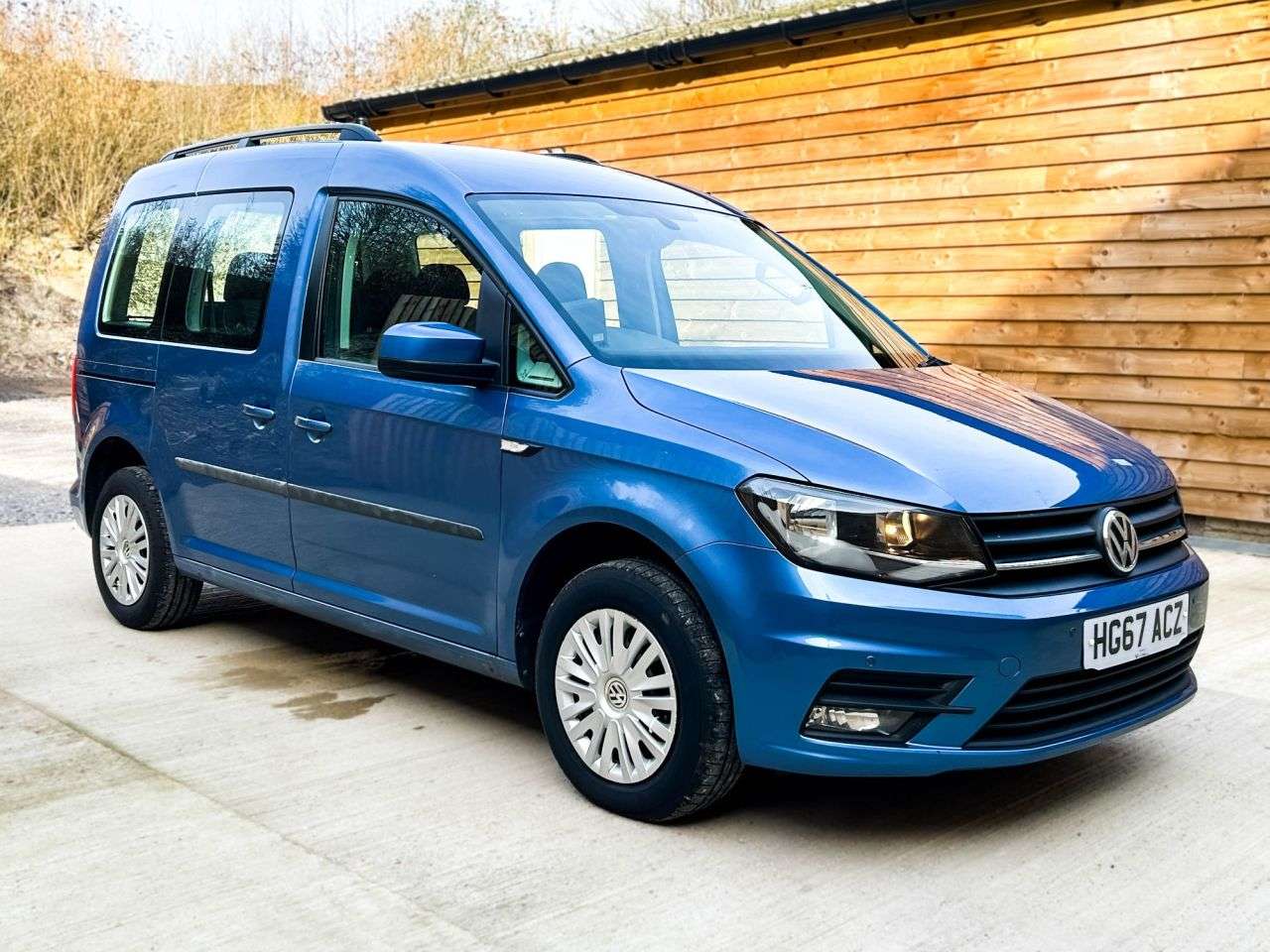 A 2017 VOLKSWAGEN CADDY LIFE 4 Seat Auto Wheelchair accessible Disabled Access Ramp Car A 2017 VOLKSWAGEN CADDY LIFE 4 Seat Auto Wheelchair accessible Disabled Access Ramp Car