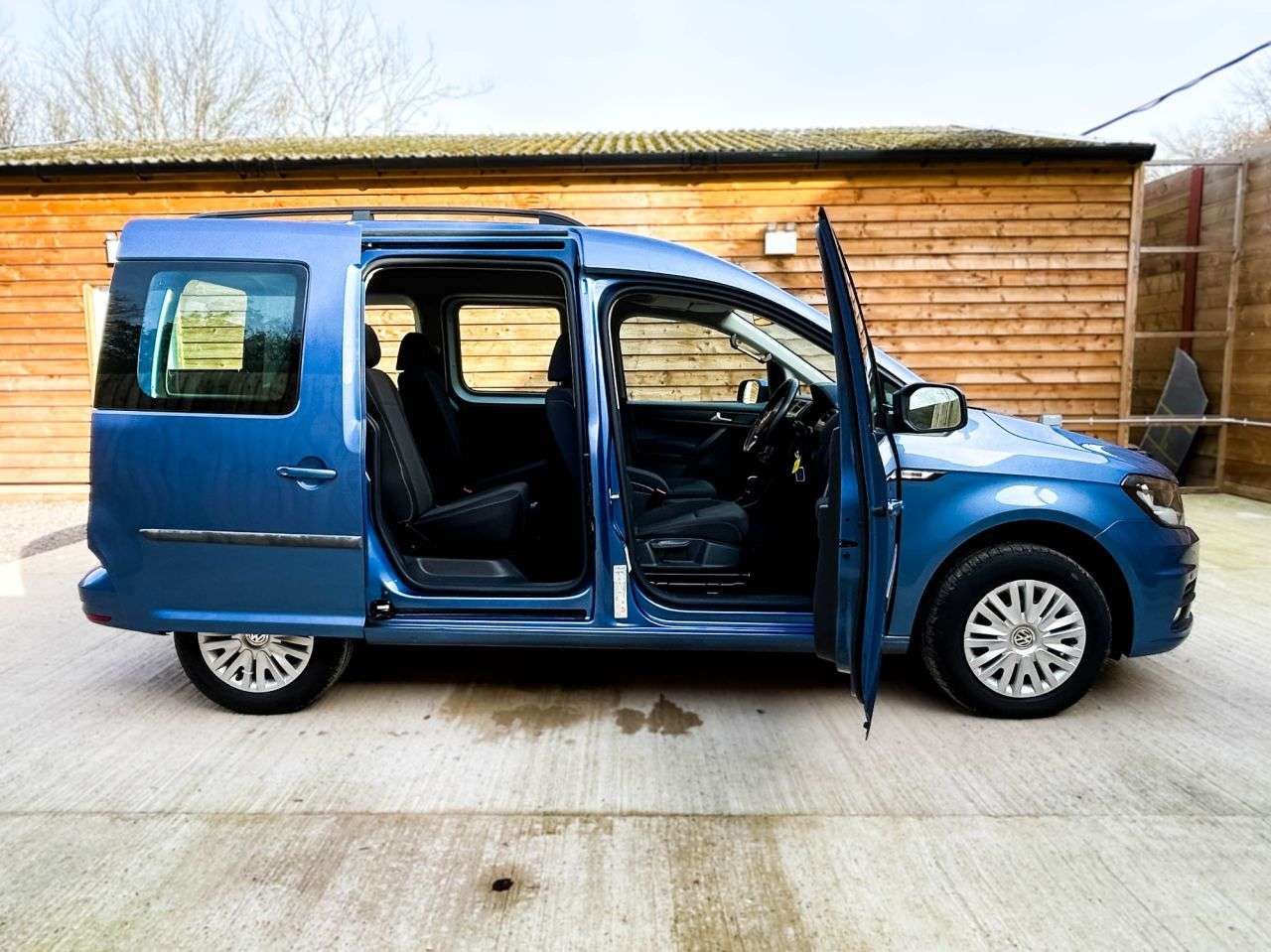 2017 VOLKSWAGEN CADDY LIFE 2017 VOLKSWAGEN CADDY LIFE