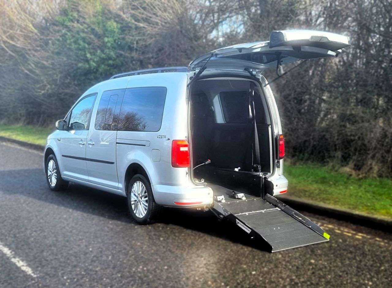 A 2018 VOLKSWAGEN CADDY MAXI C20 LIFE TDI A 2018 VOLKSWAGEN CADDY MAXI C20 LIFE TDI