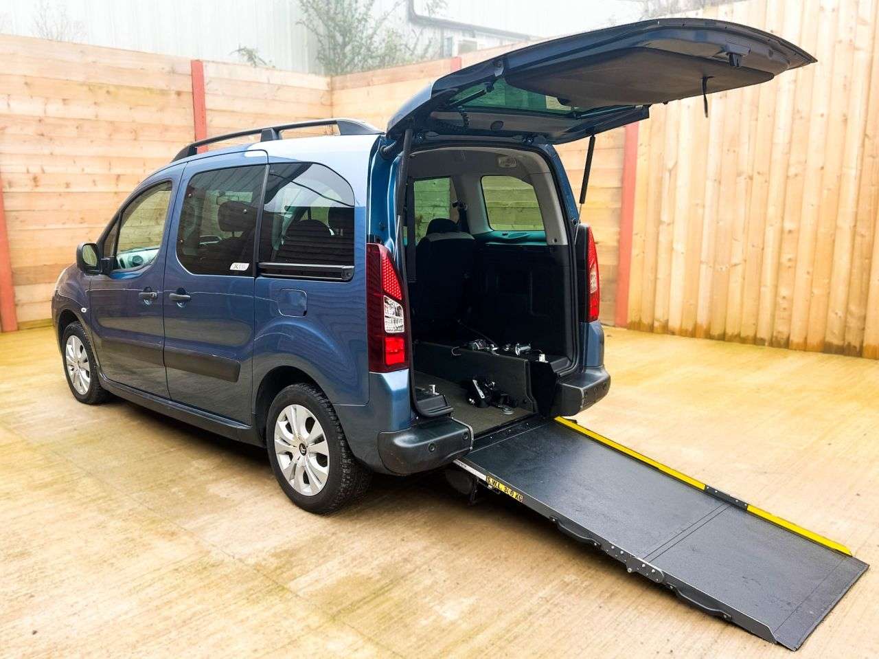 A 2015 CITROEN BERLINGO MULTISPACE 4 Seat Wheelchair Accessible Disabled Access Ramp Car A 2015 CITROEN BERLINGO MULTISPACE 4 Seat Wheelchair Accessible Disabled Access Ramp Car