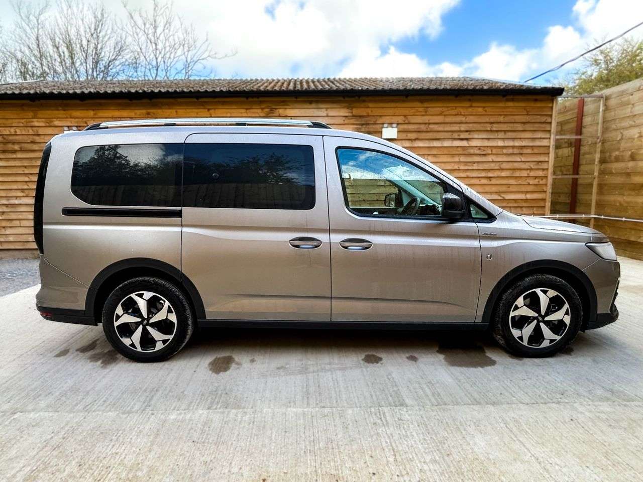 2024 FORD GRAND TOURNEO CONNECT 2024 FORD GRAND TOURNEO CONNECT