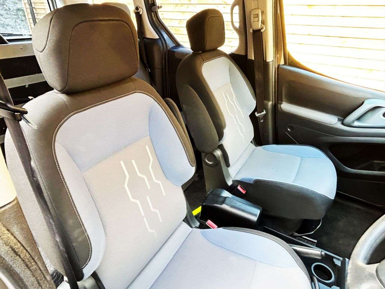 2013 PEUGEOT PARTNER TEPEE 2013 PEUGEOT PARTNER TEPEE