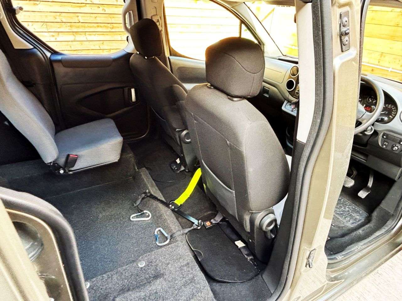 2013 PEUGEOT PARTNER TEPEE 2013 PEUGEOT PARTNER TEPEE