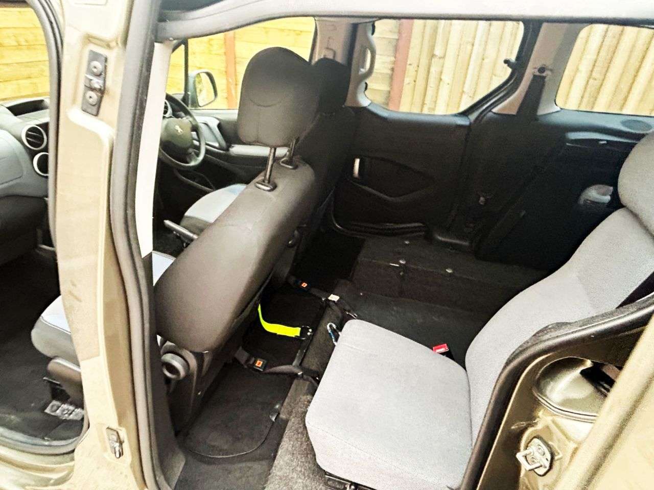 2013 PEUGEOT PARTNER TEPEE 2013 PEUGEOT PARTNER TEPEE