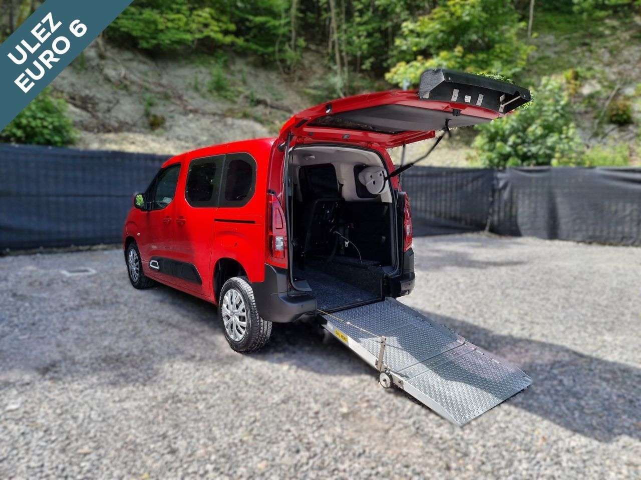 A 2019 CITROEN BERLINGO 3 Seat Auto Wheelchair Accessible Disabled Access With Power Ramp and Tailg A 2019 CITROEN BERLINGO 3 Seat Auto Wheelchair Accessible Disabled Access With Power Ramp and Tailg