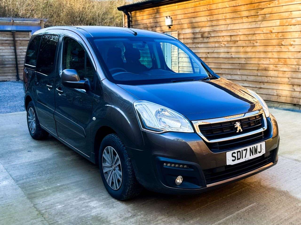 A 2017 PEUGEOT PARTNER TEPEE 3 Seat Wheelchair Accessible Disabled Access Ramp Car A 2017 PEUGEOT PARTNER TEPEE 3 Seat Wheelchair Accessible Disabled Access Ramp Car