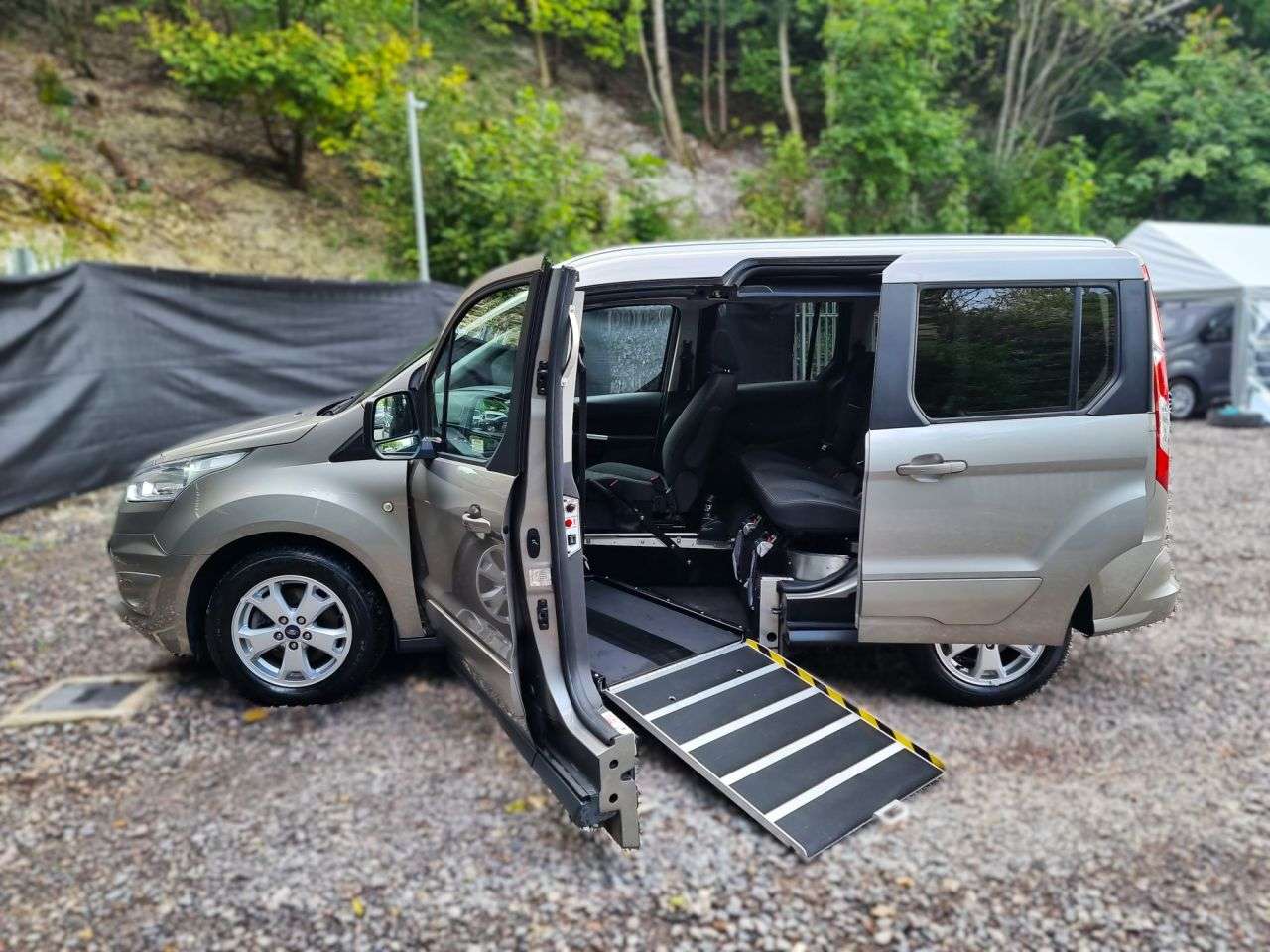 A 2018 FORD TOURNEO CONNECT Passenger Up Front Petrol 4 Seat Wheelchair Accessible Ramp Car A 2018 FORD TOURNEO CONNECT Passenger Up Front Petrol 4 Seat Wheelchair Accessible Ramp Car