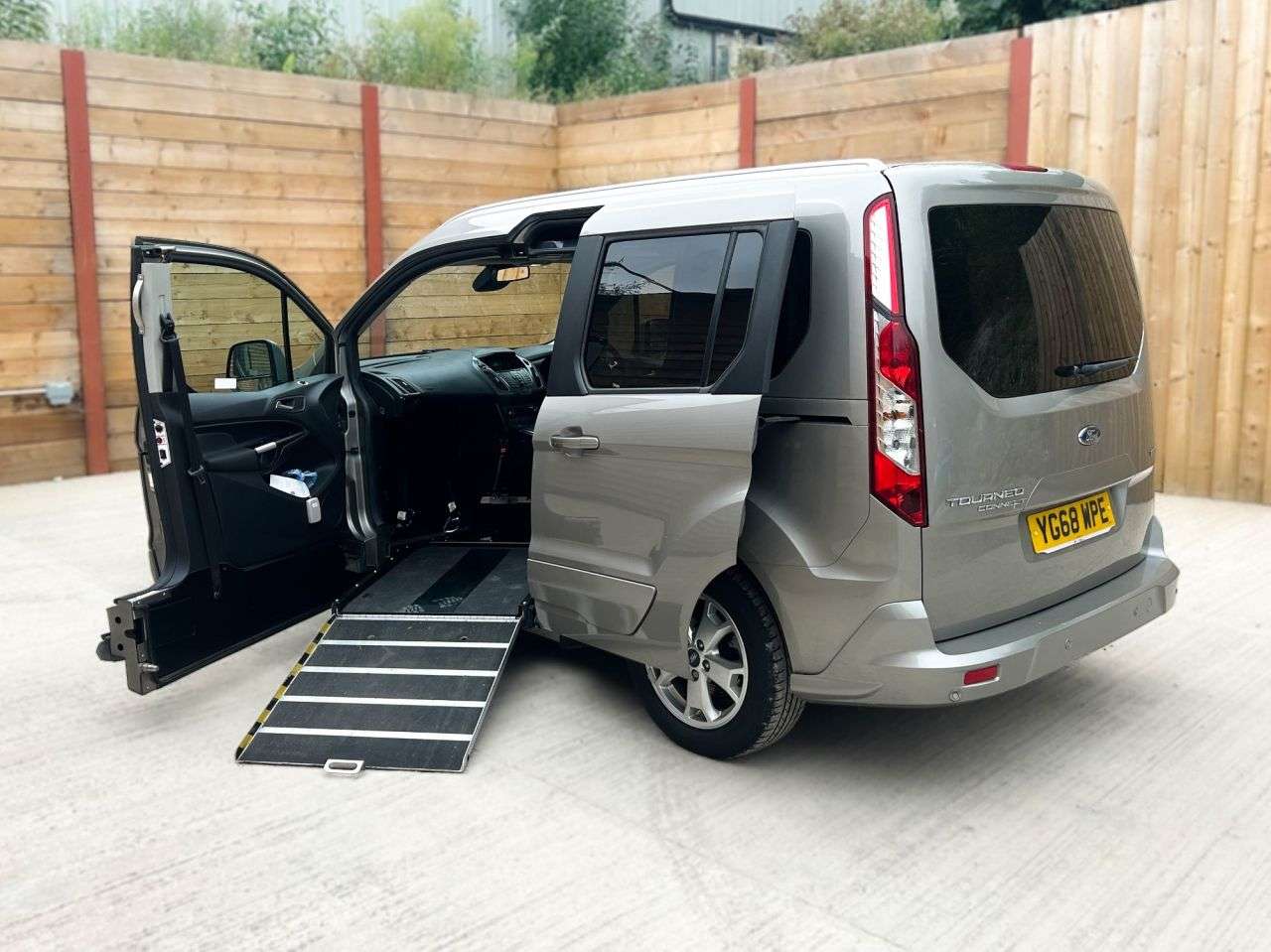 A 2018 FORD TOURNEO CONNECT Passenger Up Front Petrol 4 Seat Wheelchair Accessible Ramp Car A 2018 FORD TOURNEO CONNECT Passenger Up Front Petrol 4 Seat Wheelchair Accessible Ramp Car