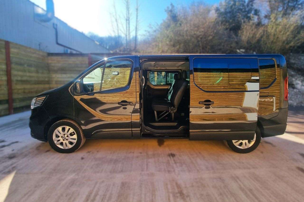 2024 RENAULT TRAFIC 2024 RENAULT TRAFIC