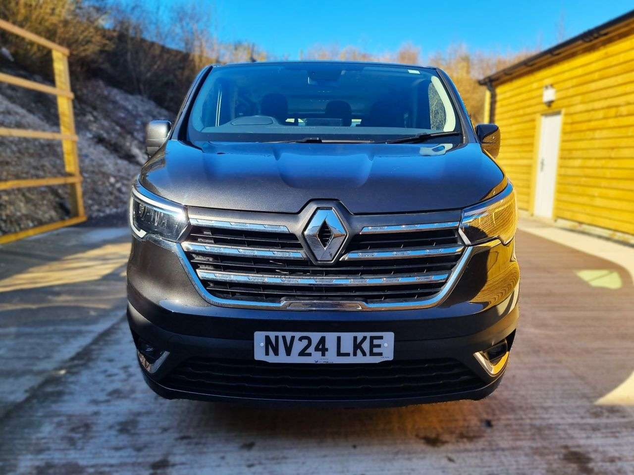 2024 RENAULT TRAFIC 2024 RENAULT TRAFIC