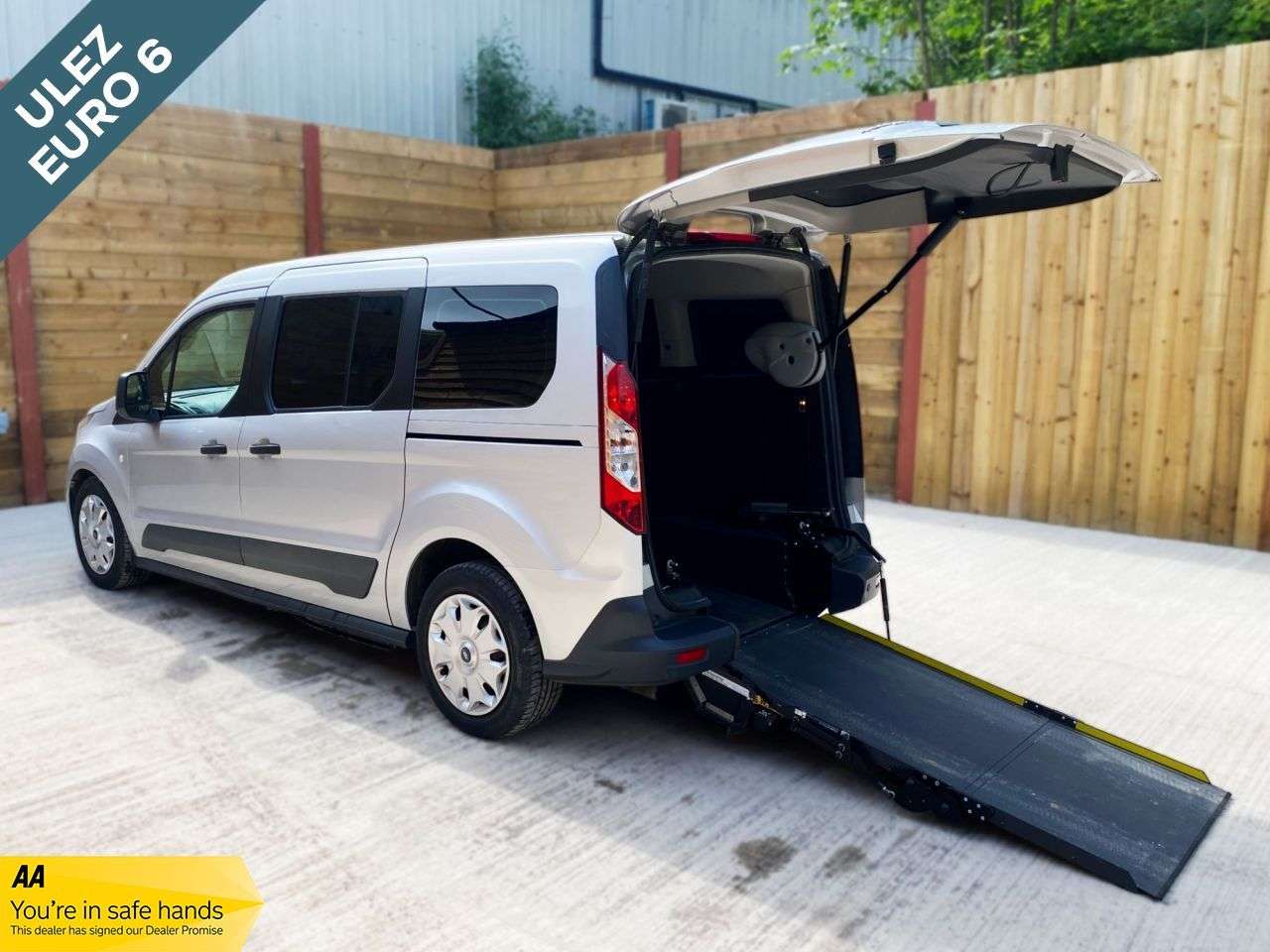 A 2019 FORD GRAND TOURNEO CONNECT Passenger Up Front or Drive From Wheelchair Accessible Vehicle WAV A 2019 FORD GRAND TOURNEO CONNECT Passenger Up Front or Drive From Wheelchair Accessible Vehicle WAV