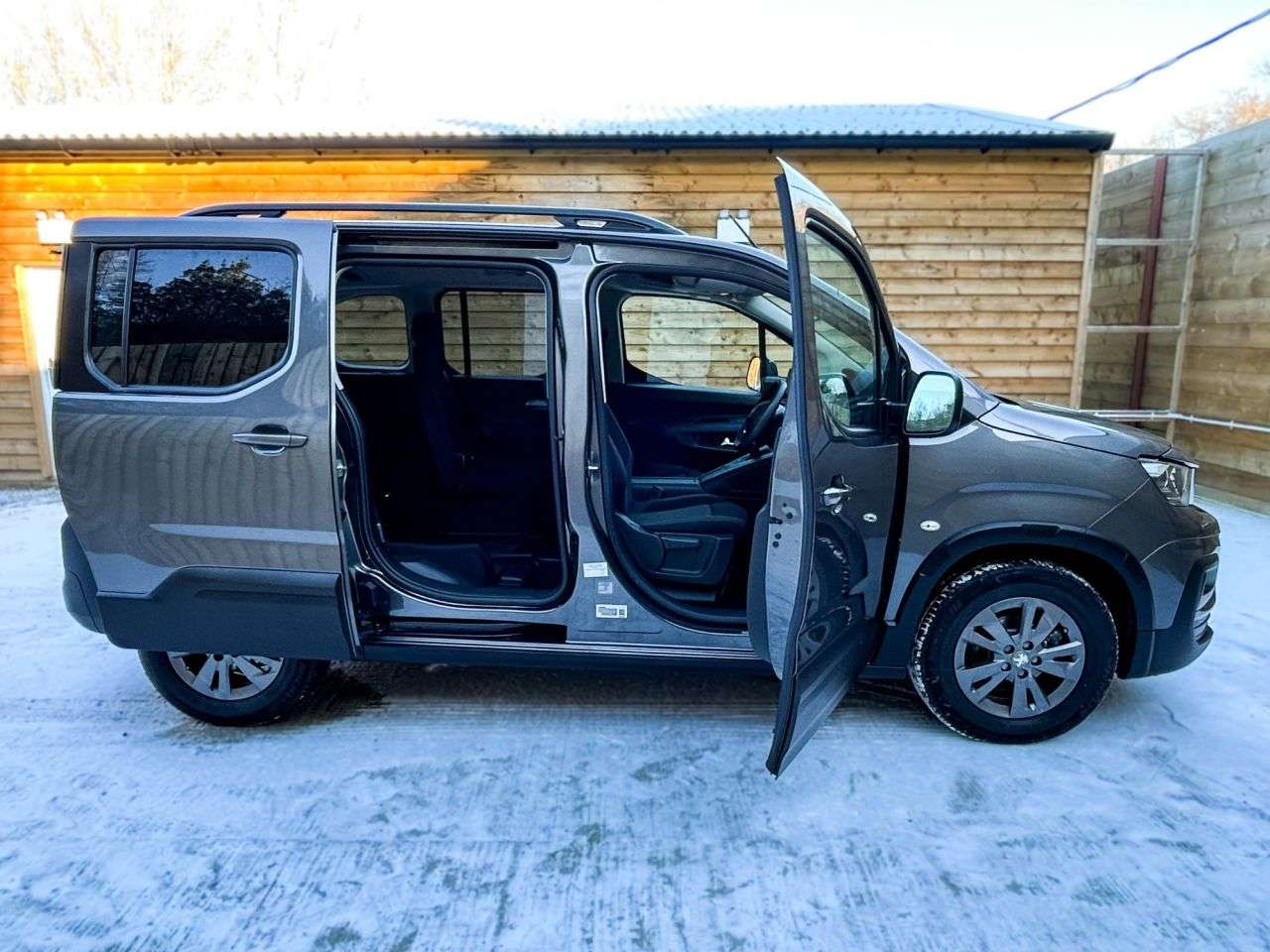 2023 PEUGEOT RIFTER 2023 PEUGEOT RIFTER