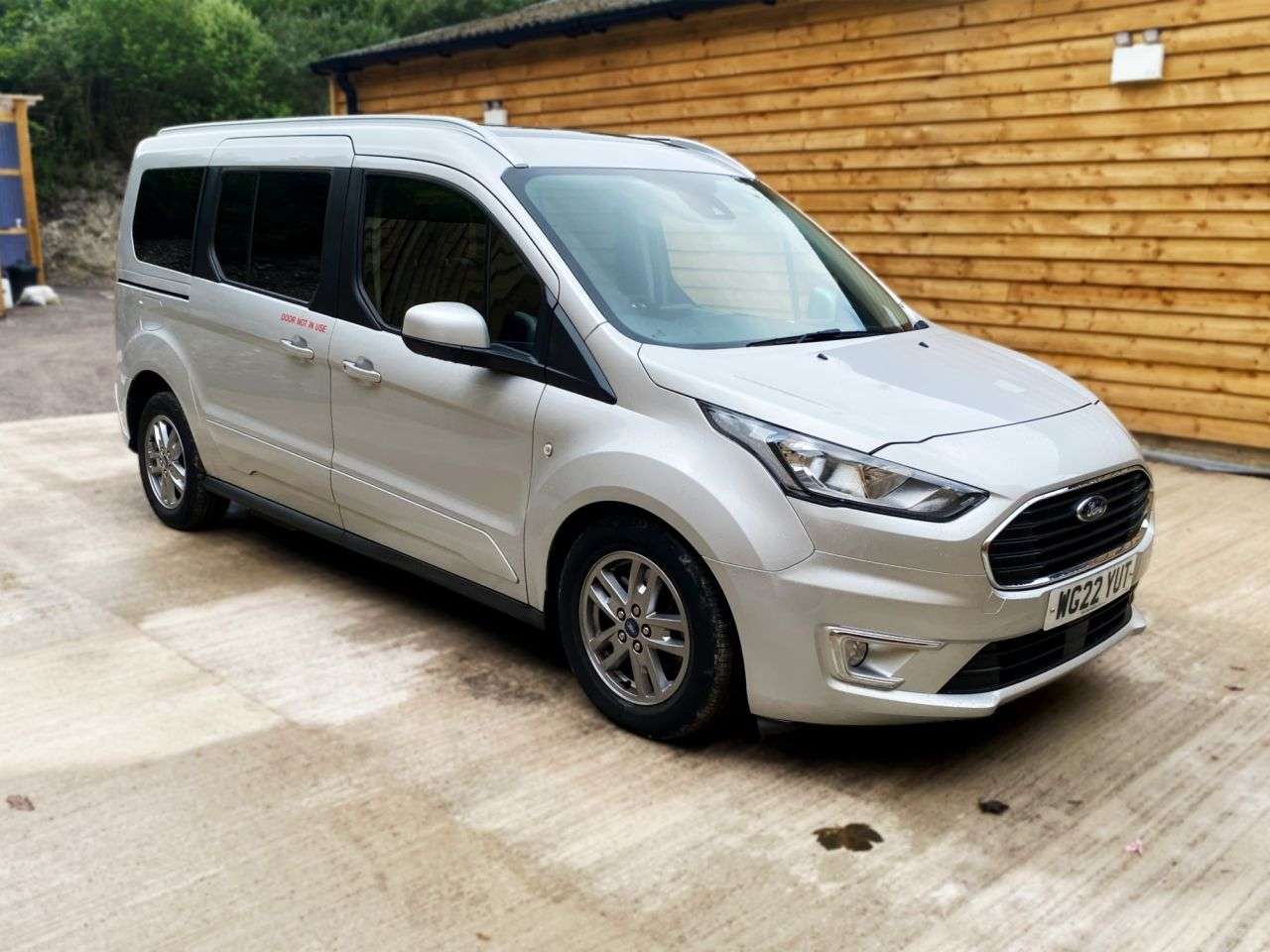 A 2022 FORD GRAND TOURNEO CONNECT Passenger Up Front or Driver Transfer Wheelchair Accessible Vehicle WAV A 2022 FORD GRAND TOURNEO CONNECT Passenger Up Front or Driver Transfer Wheelchair Accessible Vehicle WAV