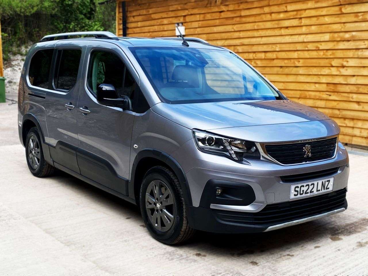 A 2022 PEUGEOT RIFTER 5 Seat Auto Wheelchair Accessible Disabled Access Vehicle WAV A 2022 PEUGEOT RIFTER 5 Seat Auto Wheelchair Accessible Disabled Access Vehicle WAV