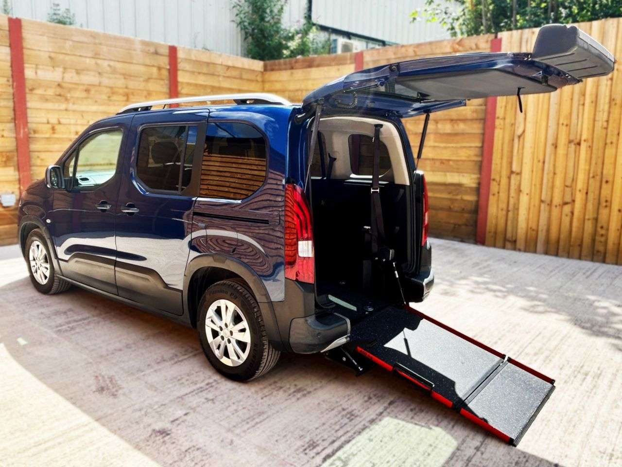 A 2019 PEUGEOT RIFTER 3 Seat Auto Wheelchair Accessible Disabled Access Vehicle WAV A 2019 PEUGEOT RIFTER 3 Seat Auto Wheelchair Accessible Disabled Access Vehicle WAV