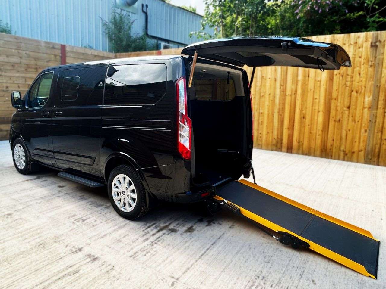 A 2021 FORD TOURNEO CUSTOM Drive From Wheelchair Accessible Disabled Access Vehicle WAV A 2021 FORD TOURNEO CUSTOM Drive From Wheelchair Accessible Disabled Access Vehicle WAV