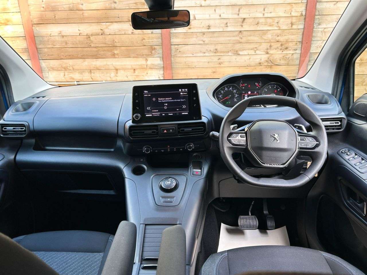 A 2023 PEUGEOT RIFTER 3 Seat Auto Wheelchair Accessible Disabled Access Vehicle WAV A 2023 PEUGEOT RIFTER 3 Seat Auto Wheelchair Accessible Disabled Access Vehicle WAV